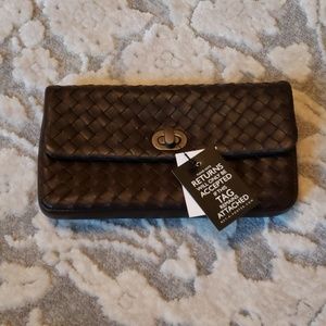 BOTTEGA VENETA Intrecciato Leather Turnlock Clutch